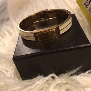 Michael Kors White/gold bangle
